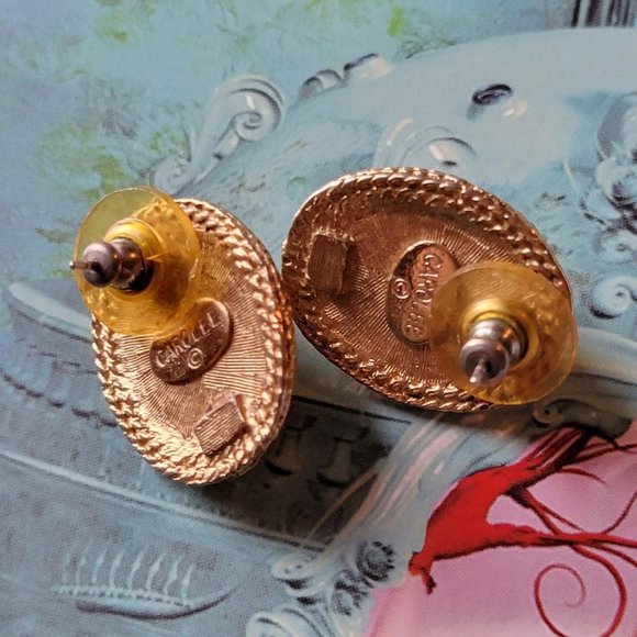 Vintage Faux Pearl And Gold Tone Oval Earrings - Picture 3 of 5